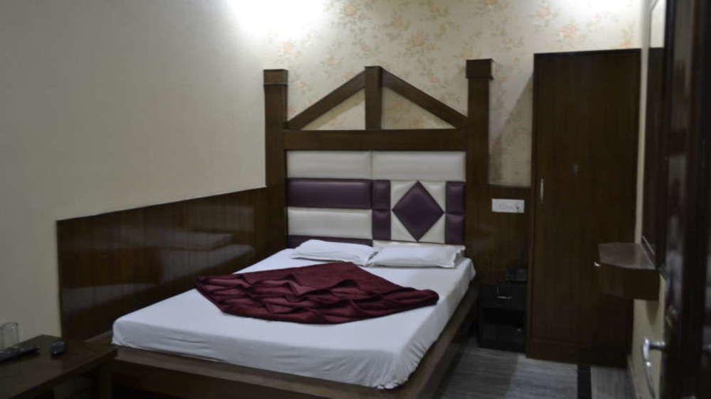 Oyo 6124 Lord Krishna Dx Inn 뉴델리 외부 사진